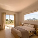 Modern Villa, 210M From Sandy Beach