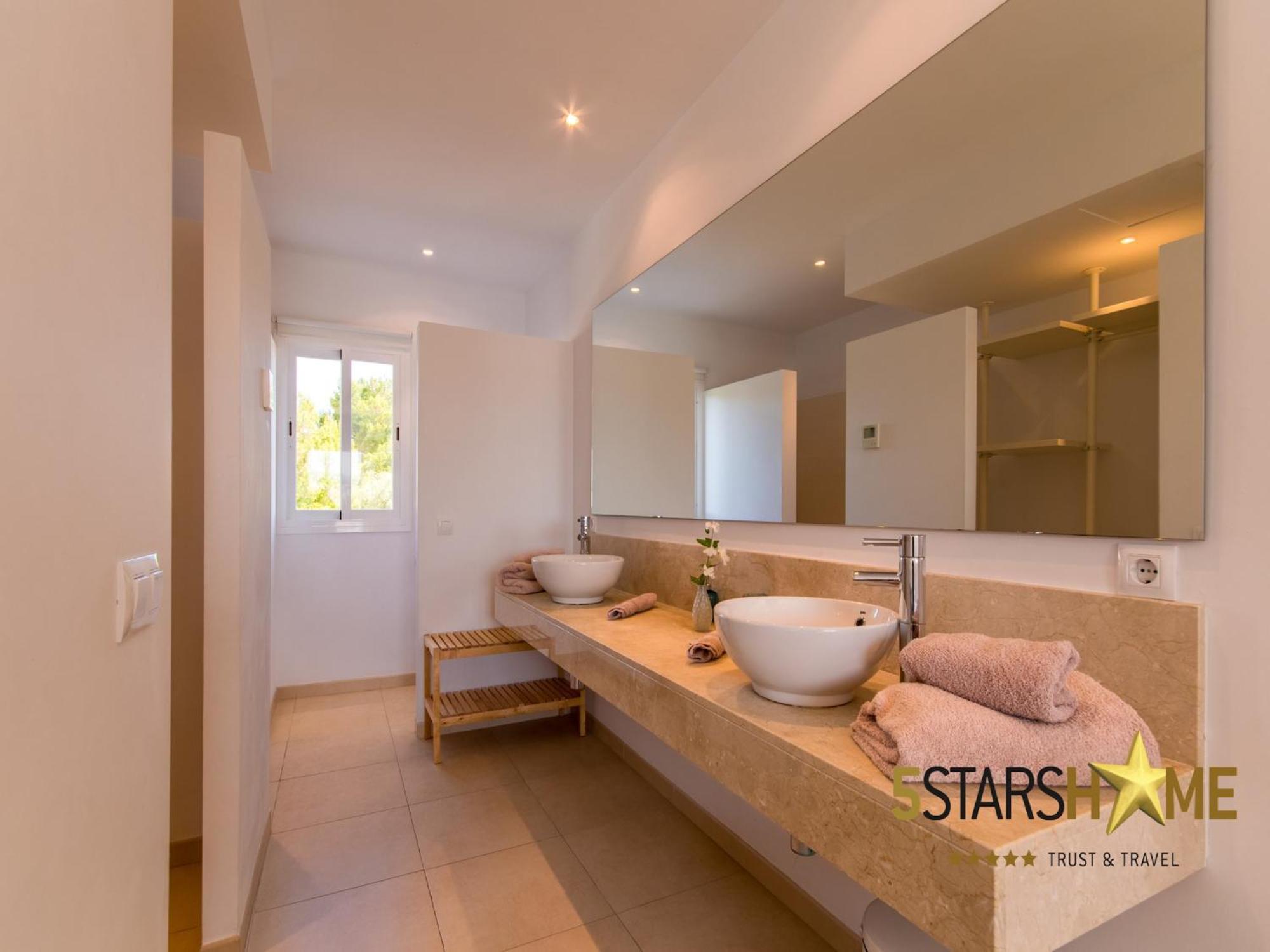 Modern Villa, 210m From Sandy Villa Alcudia (Mallorca)